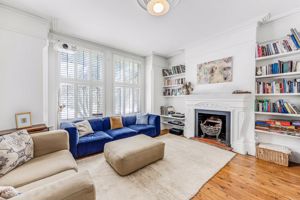 front rec- click for photo gallery